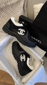 Chanel Cc Trainers Black / White